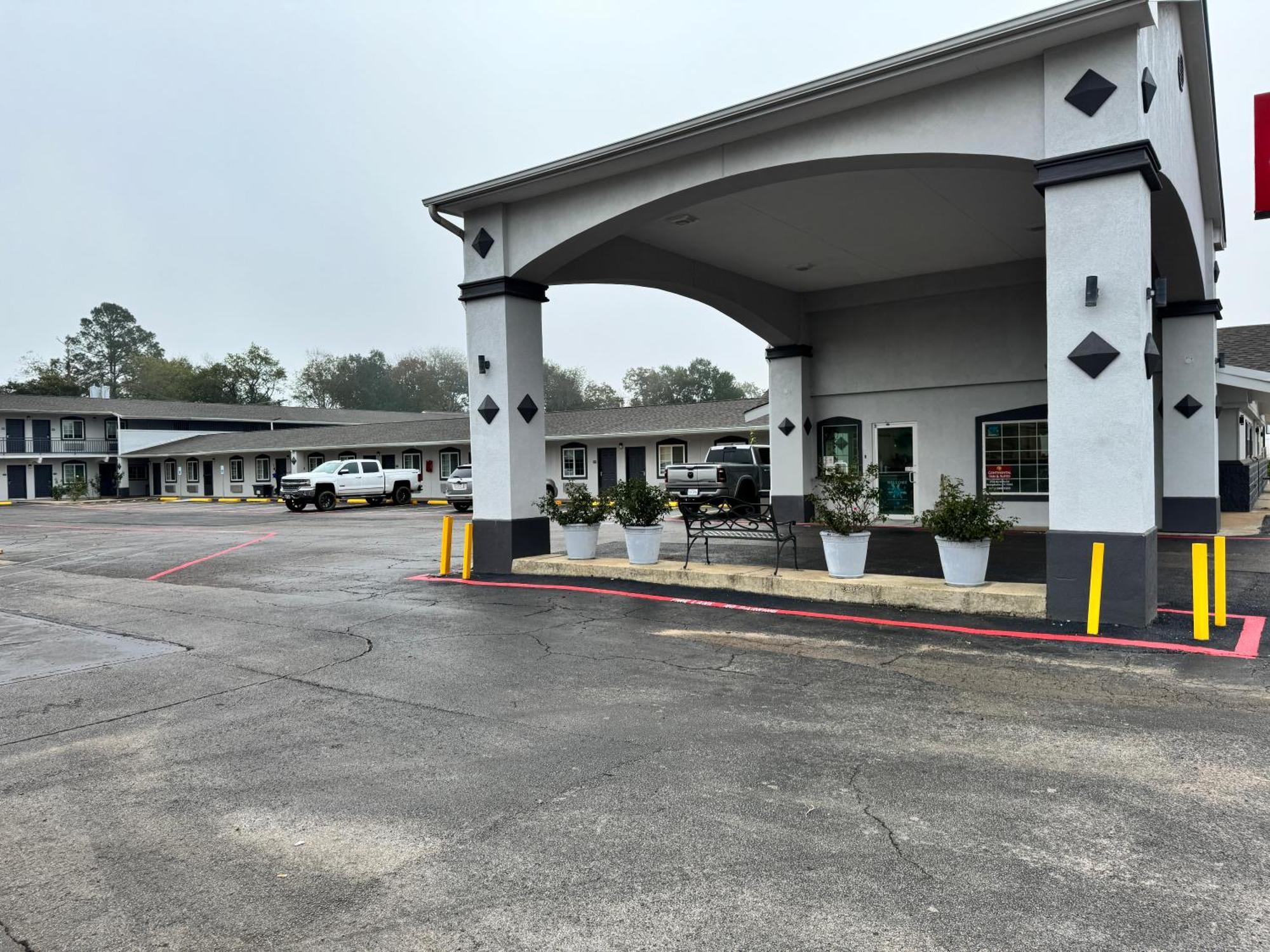 Continental Inn And Suites Nacogdoches Tx Sfa University Downtown Kültér fotó